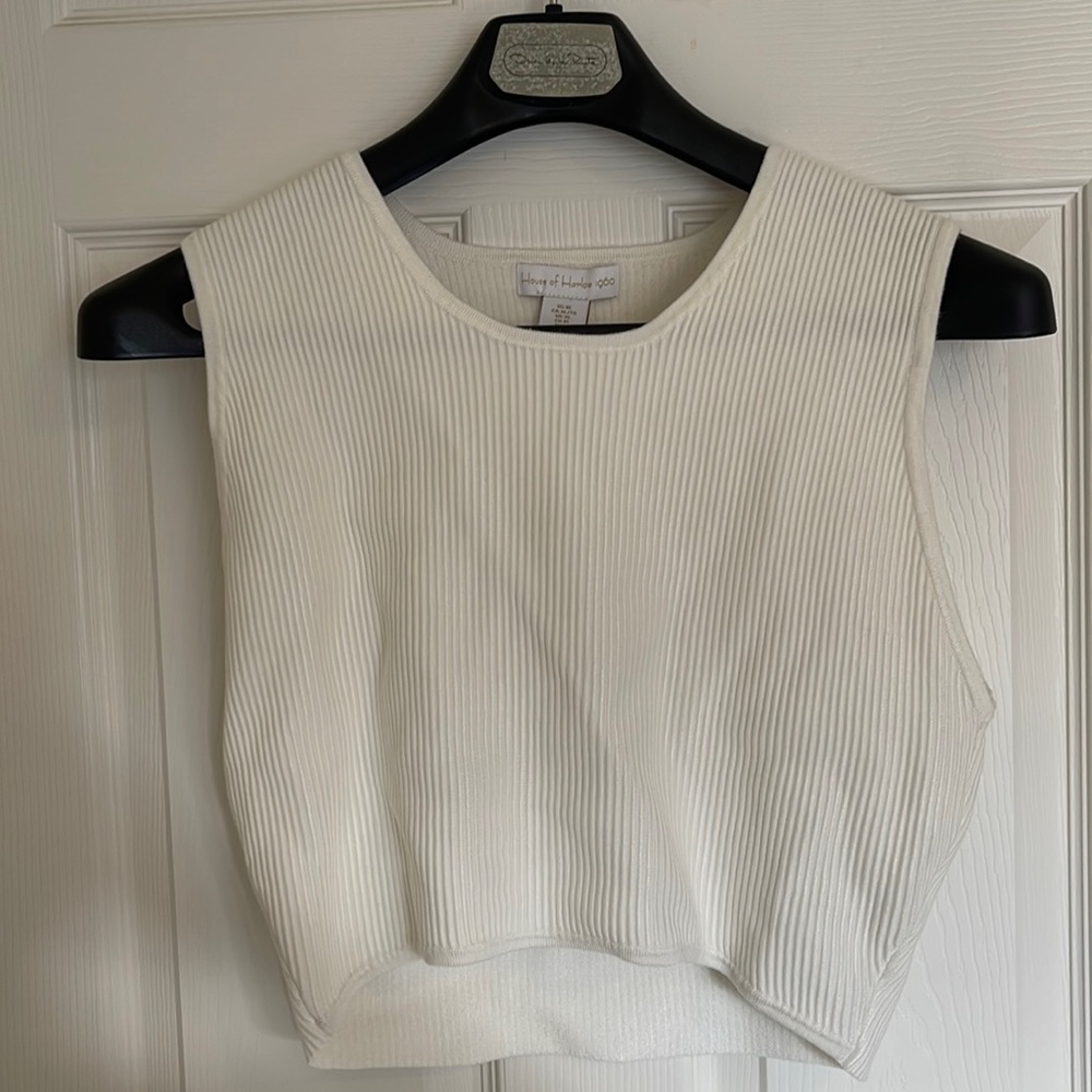 House of Harlow white top